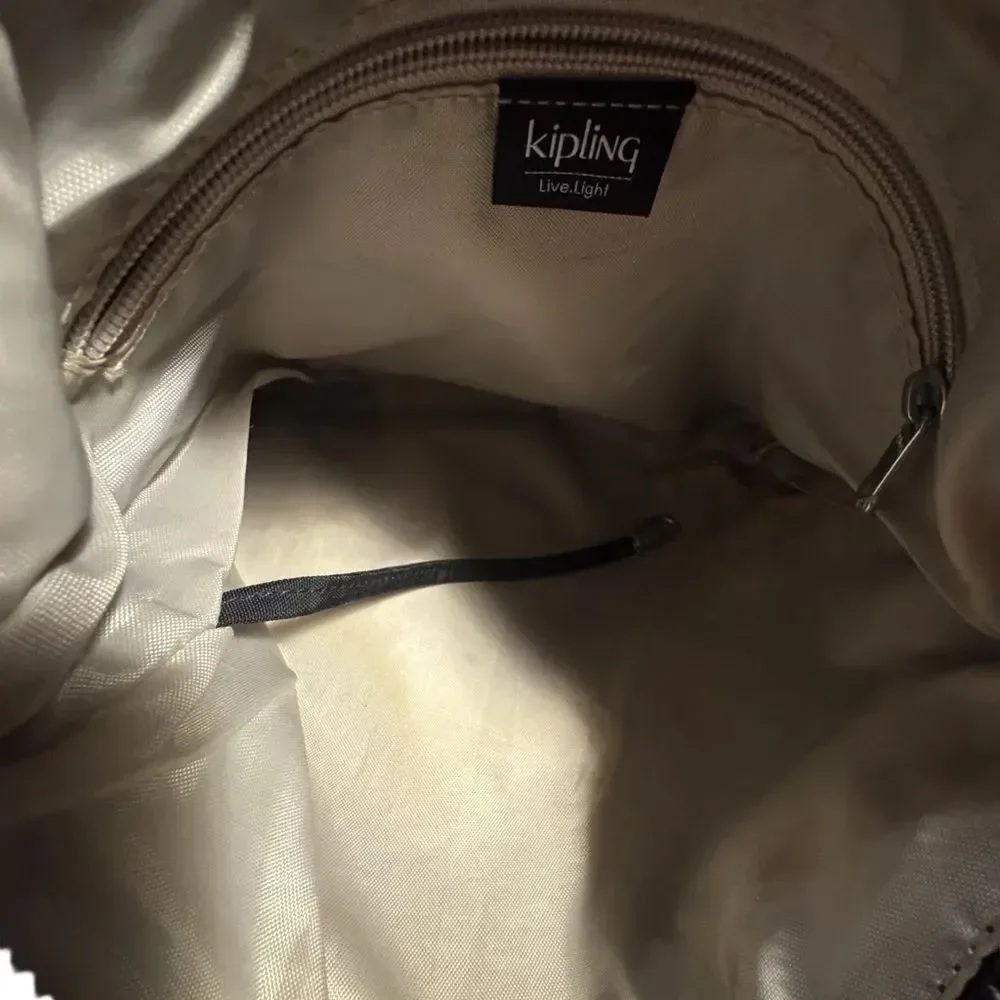 Kipling black messenger